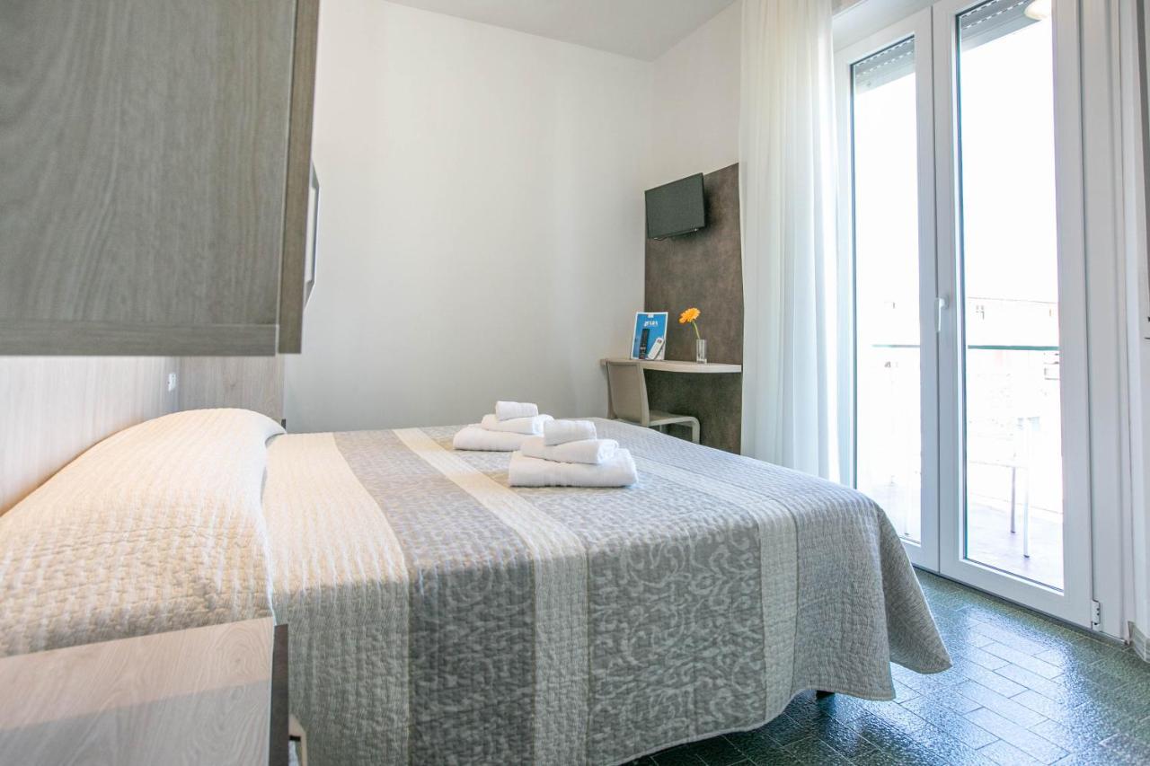 Hotel Mara Rimini Exterior photo